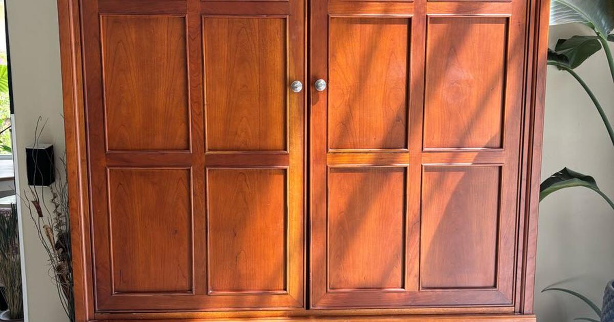 Wood armoire tv stand for free in melbourne fl for sale free
