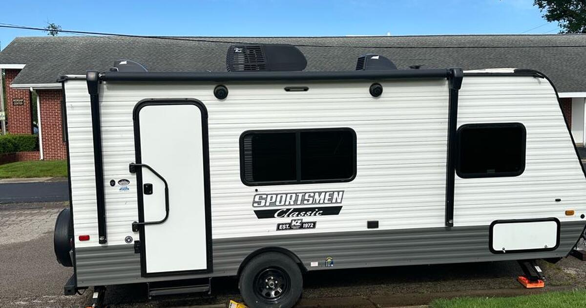 Sportsmen Classic 160QB Camper in Springfield, IL | For Sale & Free ...