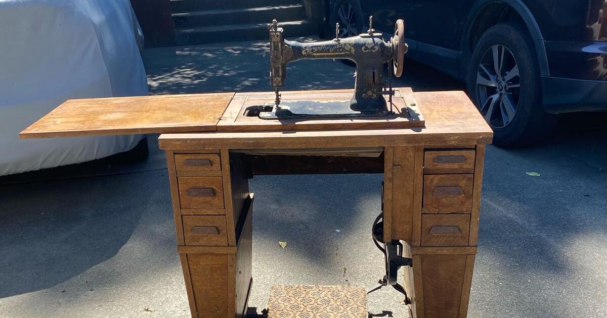 Vintage sewing machine pending for Free in Lafayette, CA | For Sale ...