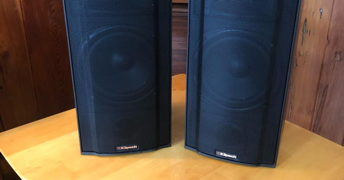 Klipsch KSB 2.1 Rosewood Speakers for 150 in New Canaan,