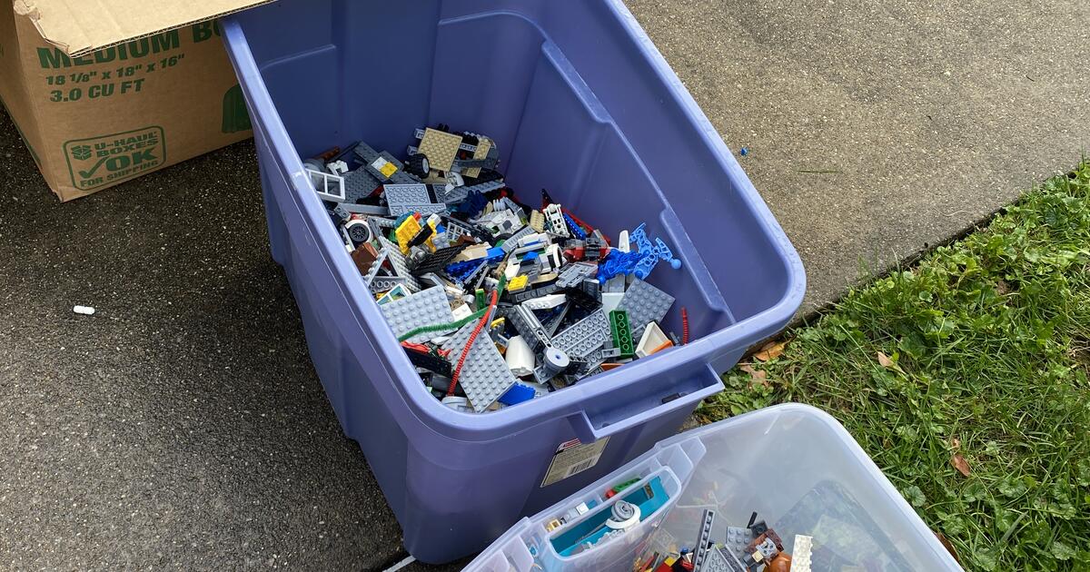 Huge Yard Sale Today 4509 Tempest, Annandale for Free in Annandale