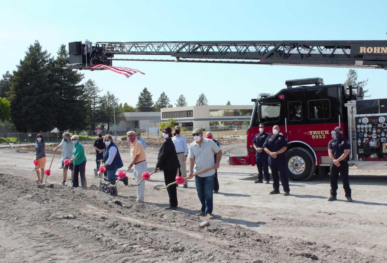 Rohnert Park Breaks Ground on New Fire Station/ Rohnert Park comienza a