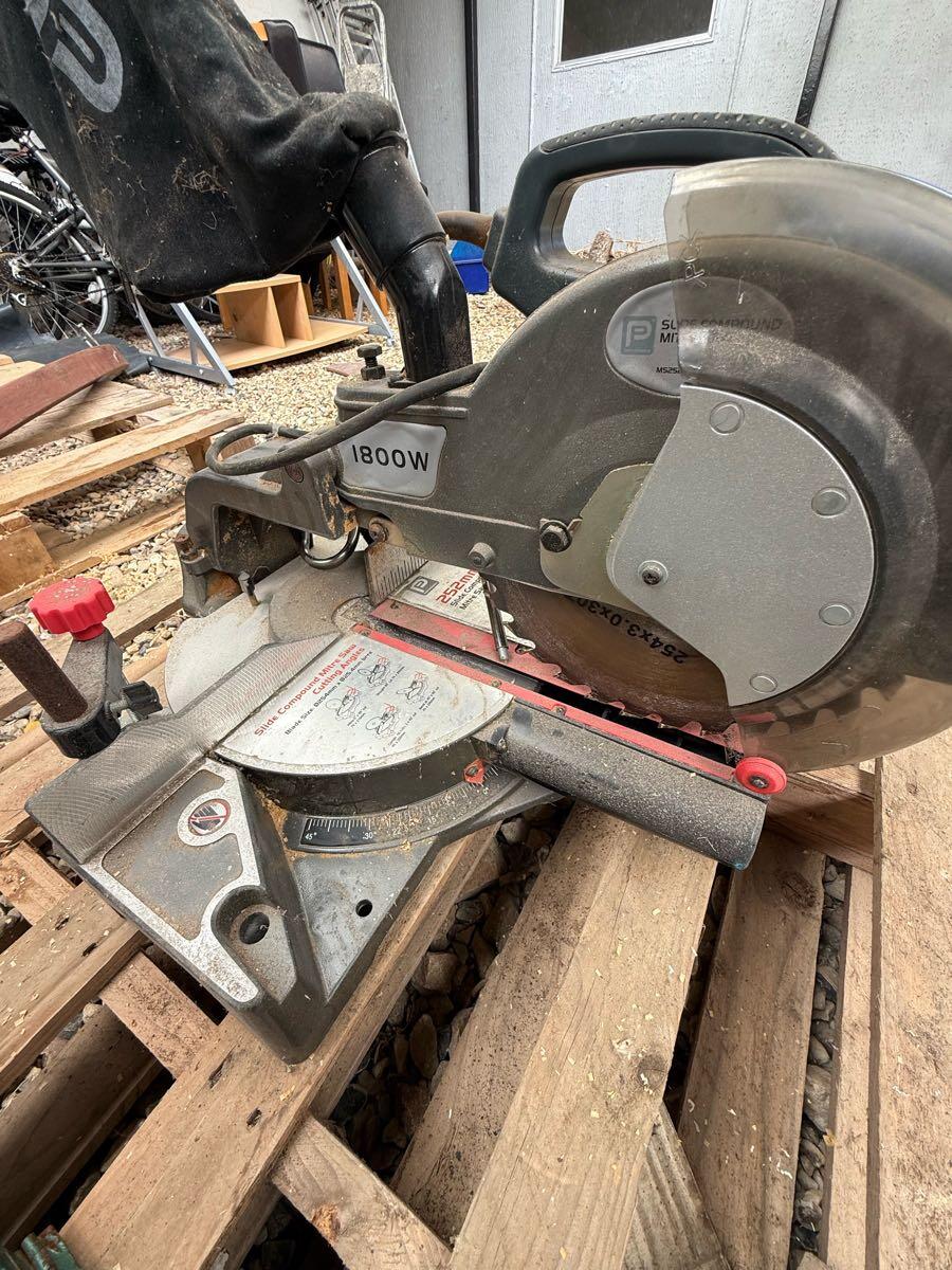 Powerbase Mitre Saw With Blade For £25 In Lenham, Engl& For Sale