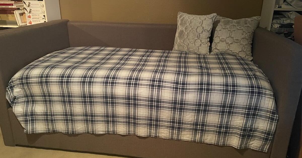 Emmerson II upholstered twin grey daybed with trundle for 550 in Tempe