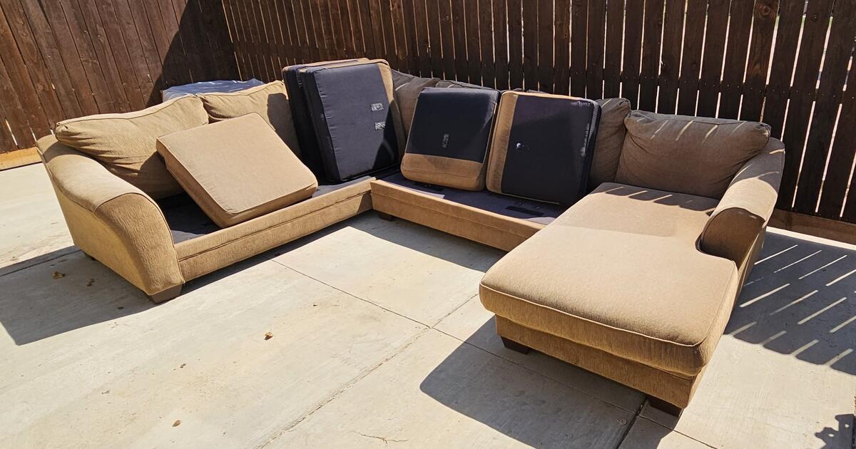 LSHAPE SECTIONAL COUCH 150 for 150 in Fresno, CA For Sale & Free — Nextdoor