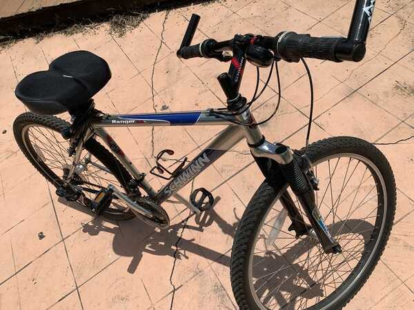 Schwinn sr suntour m2000 mountain bike sales
