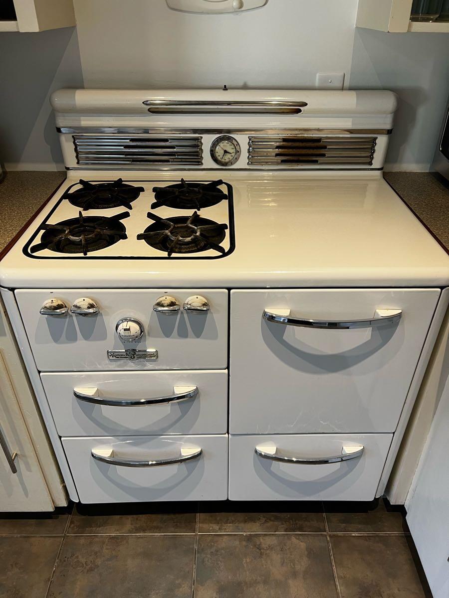 Vintage Gas Stove - Monarch Paramount For $70 In Westwood, KS | For Sale u0026  Free — Nextdoor
