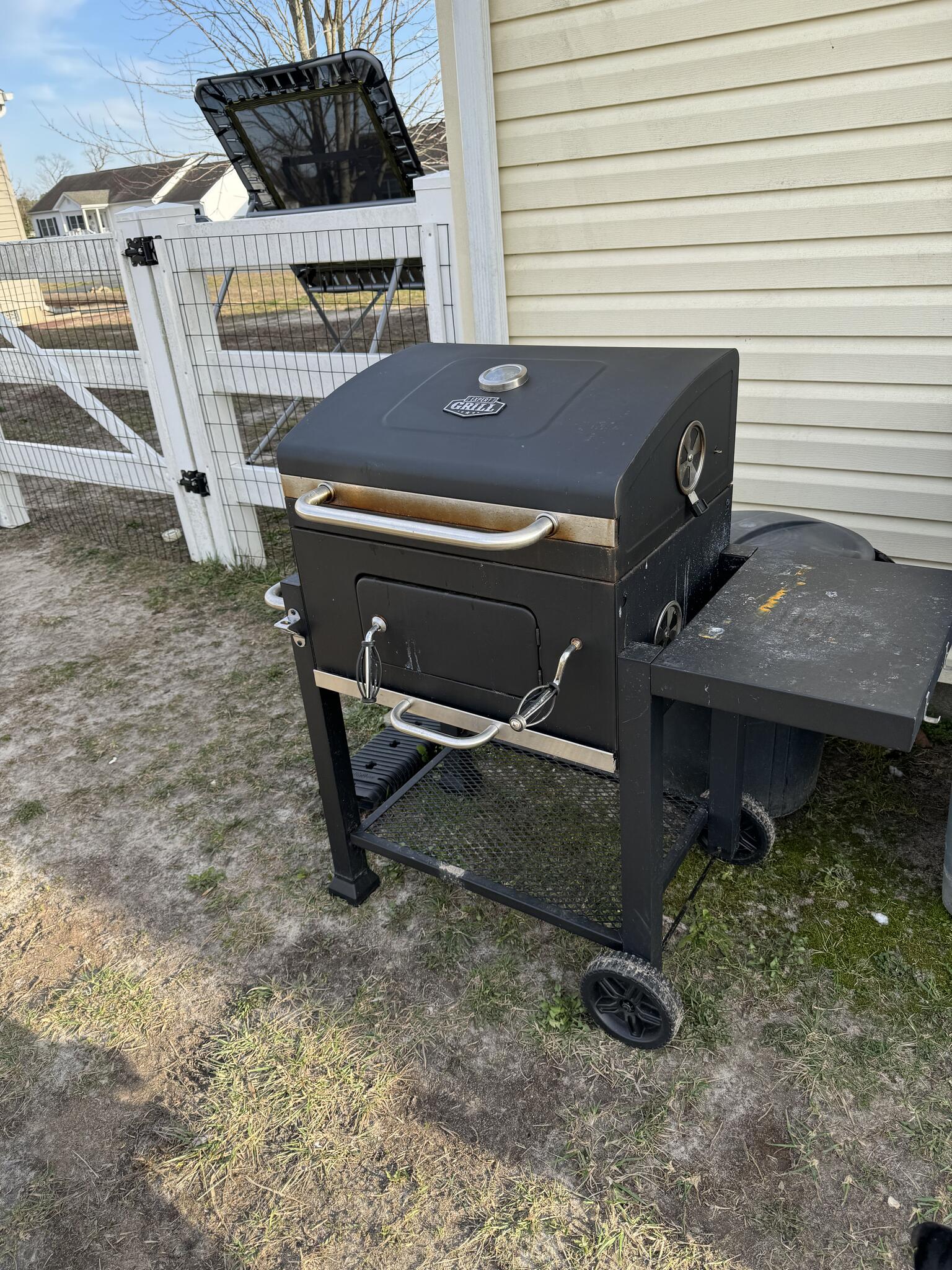 Free Charcoal grill for Free in Lewes, DE For Sale & Free — Nextdoor