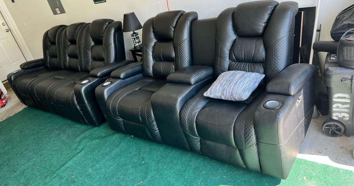Couches for 750 in Columbia, SC For Sale & Free — Nextdoor