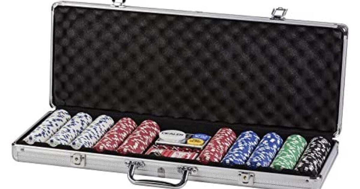 Outdoor games and poker sets for sale for 1 in Fort Lauderdale, FL