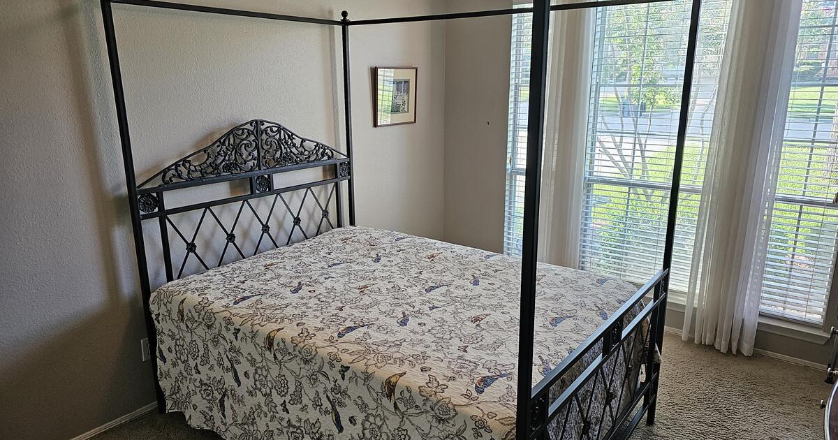 Queen bed framecast iron ornate florentine canopy for 700 in Keller