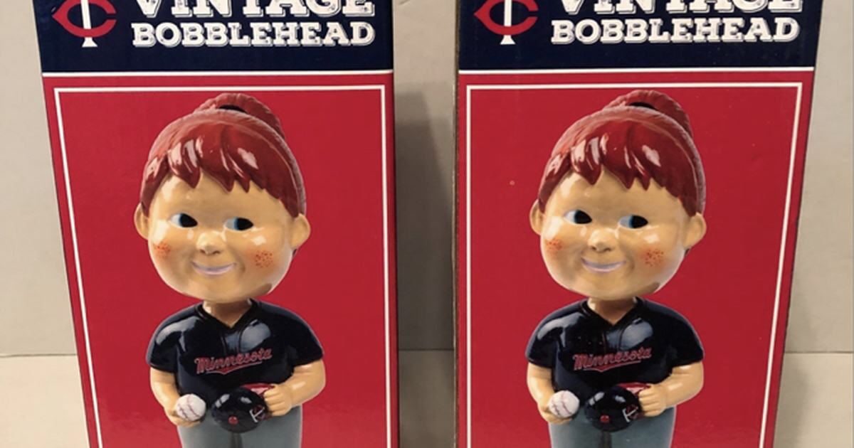 Minnesota Twins Vintage “Twin” Girls Bobbleheads for 30 in Chaska, MN