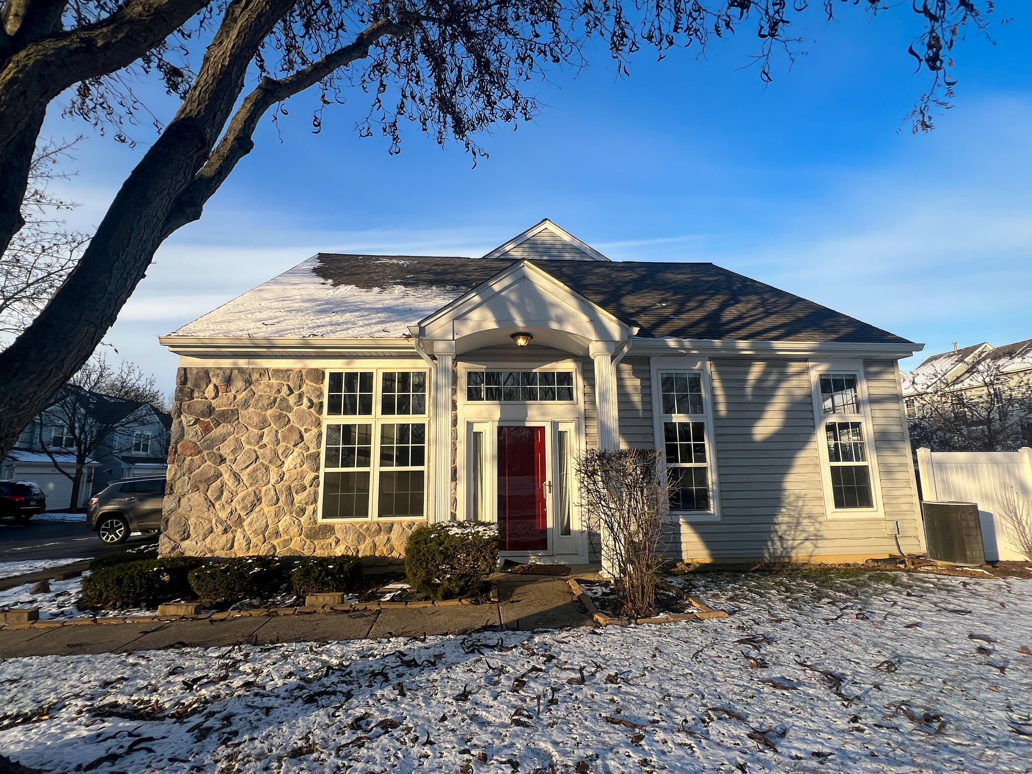 2 BR 1.5 Bath Townhome for 240000 in Volo, IL For Sale & Free — Nextdoor