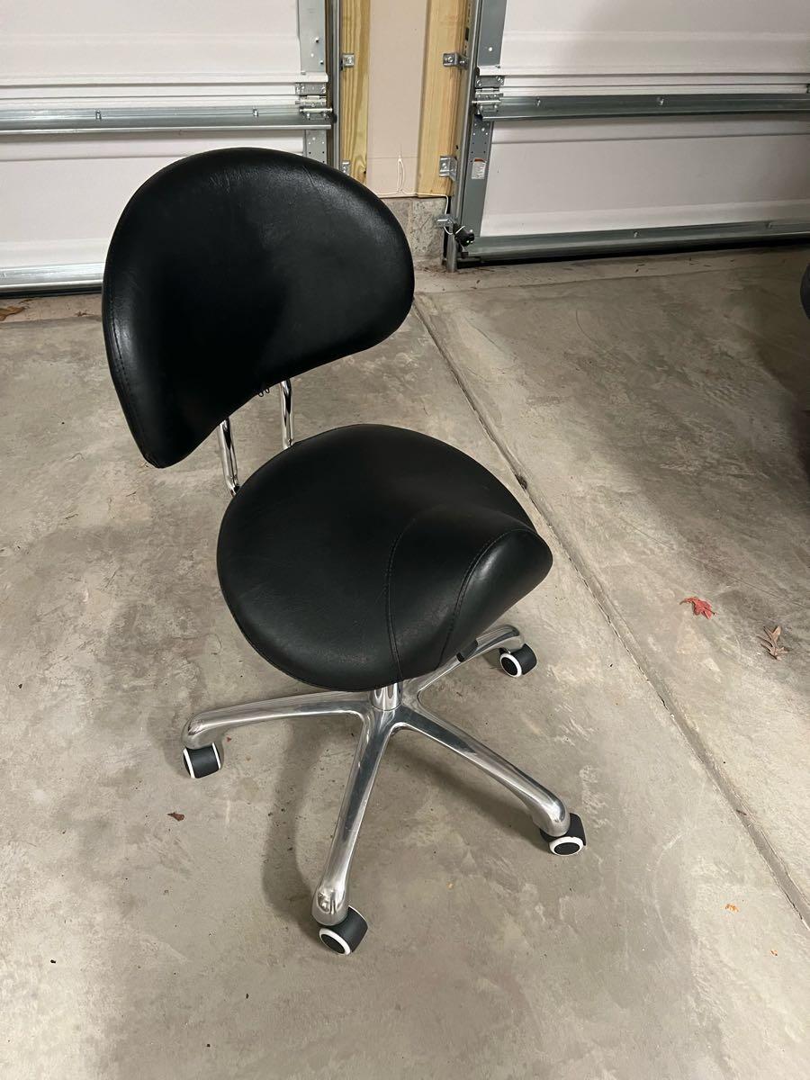 Black Rolling Office Chair