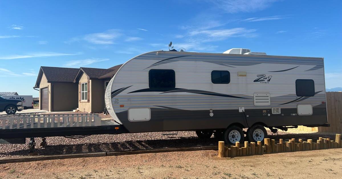 2016 Crossroads Zinger Z1 Model 252TD for 15995 in Pueblo, CO For Sale & Free — Nextdoor