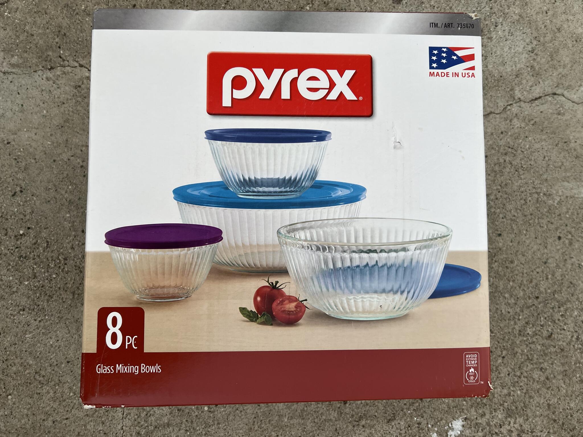 PYREX Glass Mixing Bowls, 8 pieces for 15 in Alhambra, CA For Sale