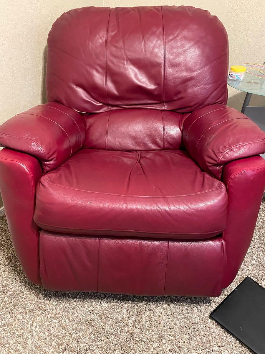 FREE Furniture Pickup Only for Free in Scottsdale, AZ For Sale