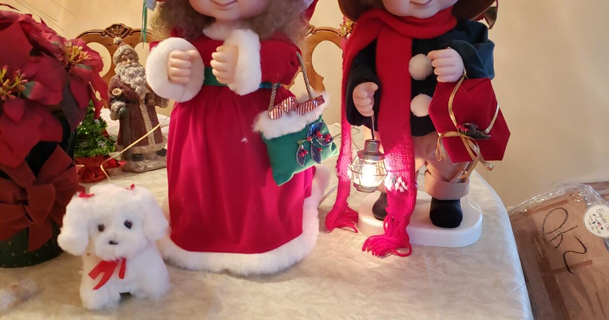 Christmas Animated Dolls for 35 in Port St. Lucie, FL For Sale