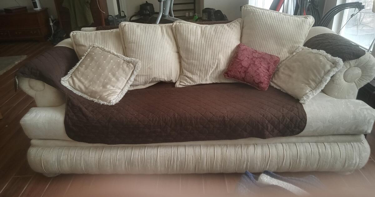 Couches for 70 in San Antonio, TX For Sale & Free — Nextdoor