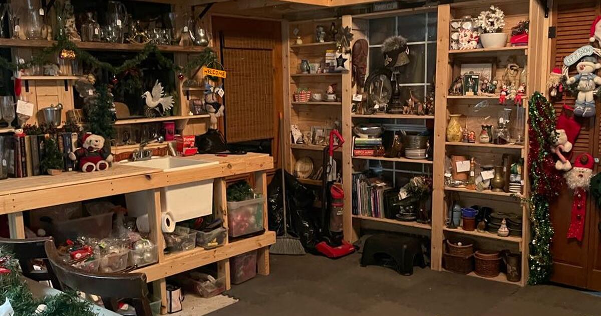 Inside barn sale yard sale 25360hwy19 big branch for 12345 in