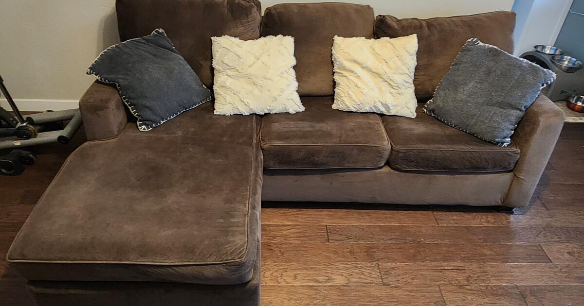 Couch w/ Chaise for 30 in Spokane, WA For Sale & Free — Nextdoor