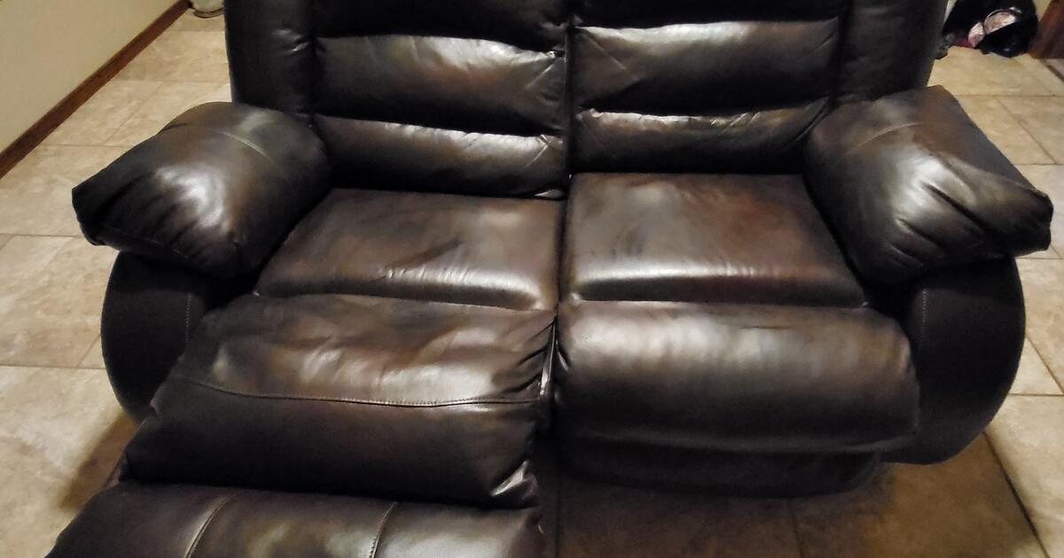 Reclining Loveseat for 250 in Las Cruces, NM For Sale & Free — Nextdoor