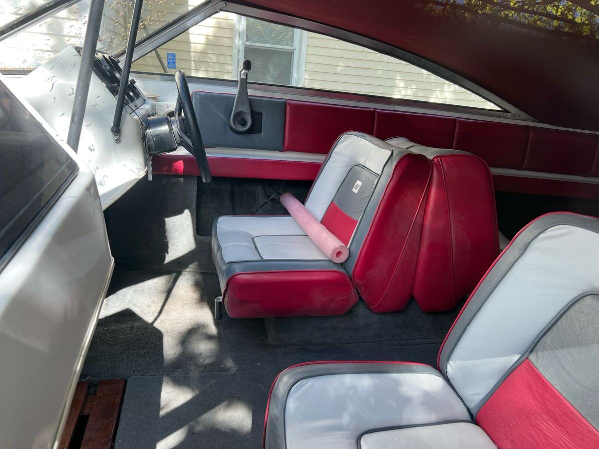 1990 FOUR WINNS 190 Freedom Boat & Trailer for 3150 in Tilton, NH