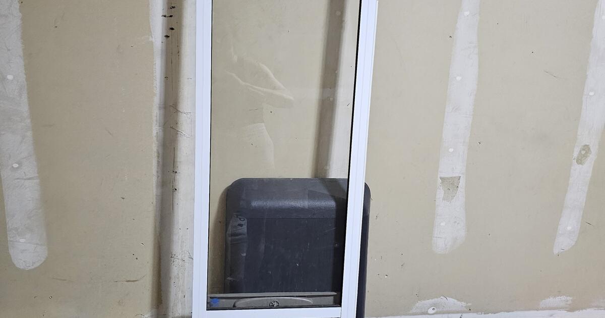 Pet safe Sliding Glass Dog Door xL for 120 in Rapid City, SD Finds — Nextdoor