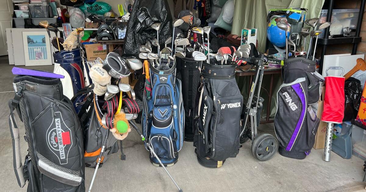 Golf Clubs Garage Sale Saturday 18th 900 to 200 for Free in Tucson