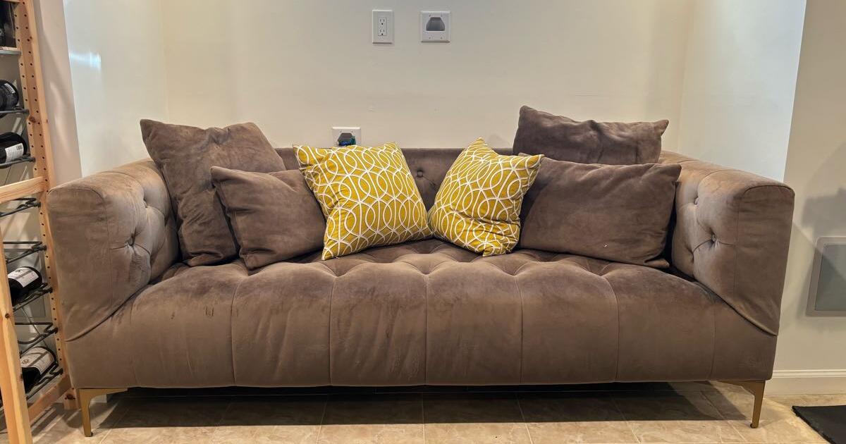 Interior Define Ms Chesterfield for 199 in Maplewood, NJ For Sale