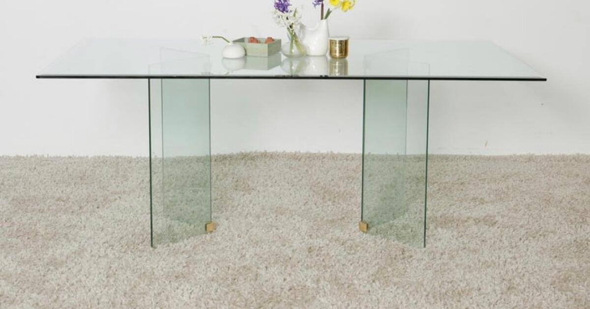 Glass table for sale with chairs for 200 in Houston, TX For Sale