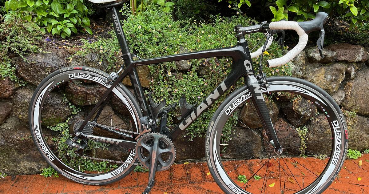 Giant carbon road bike in Mill Valley, CA For Sale & Free — Nextdoor
