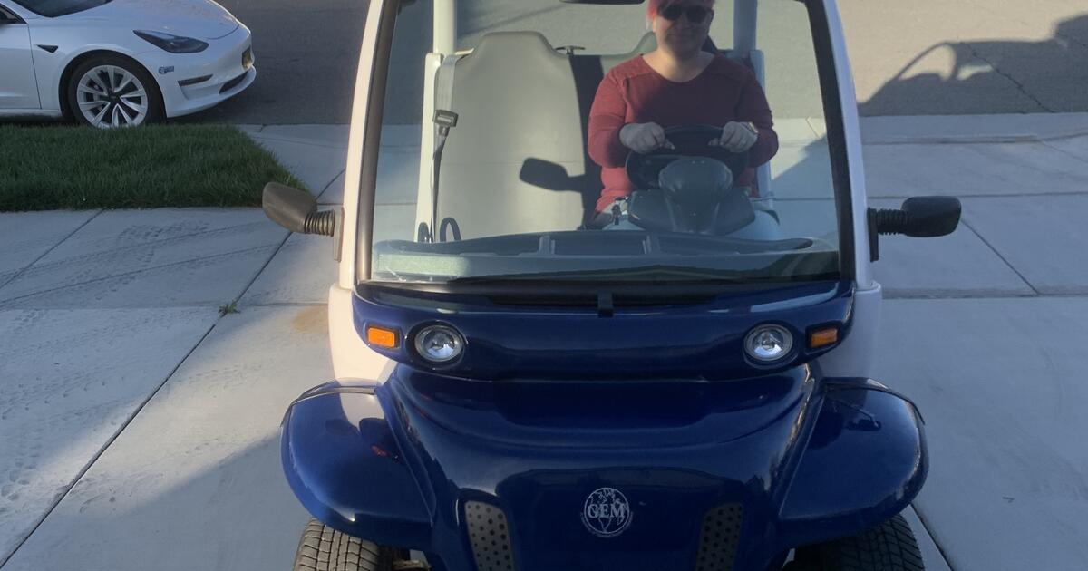 2002 Golf Cart GEM E825 2 Seater with rear storage for 4400 in Hemet