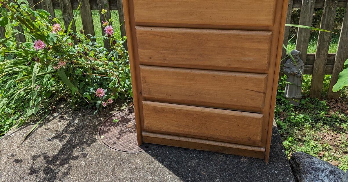 Dresser for Free in Greensboro, NC For Sale & Free — Nextdoor