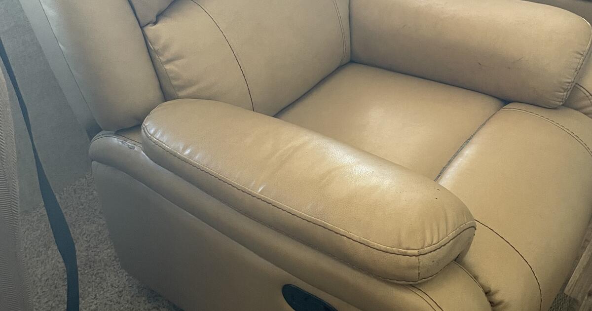 Two Matching Swivel and Rocking Recliners for 60 in Tucson, AZ For Sale & Free — Nextdoor