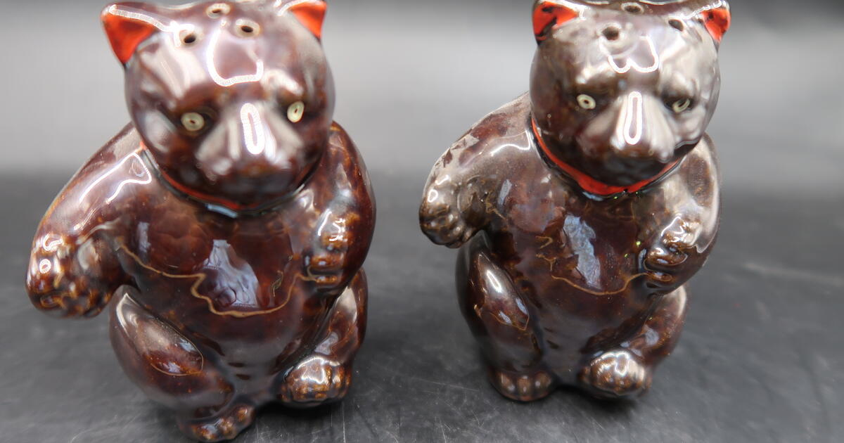 Vintage handpainted Thames brown bears salt and pepper shaker set Japan for 14 in Lake