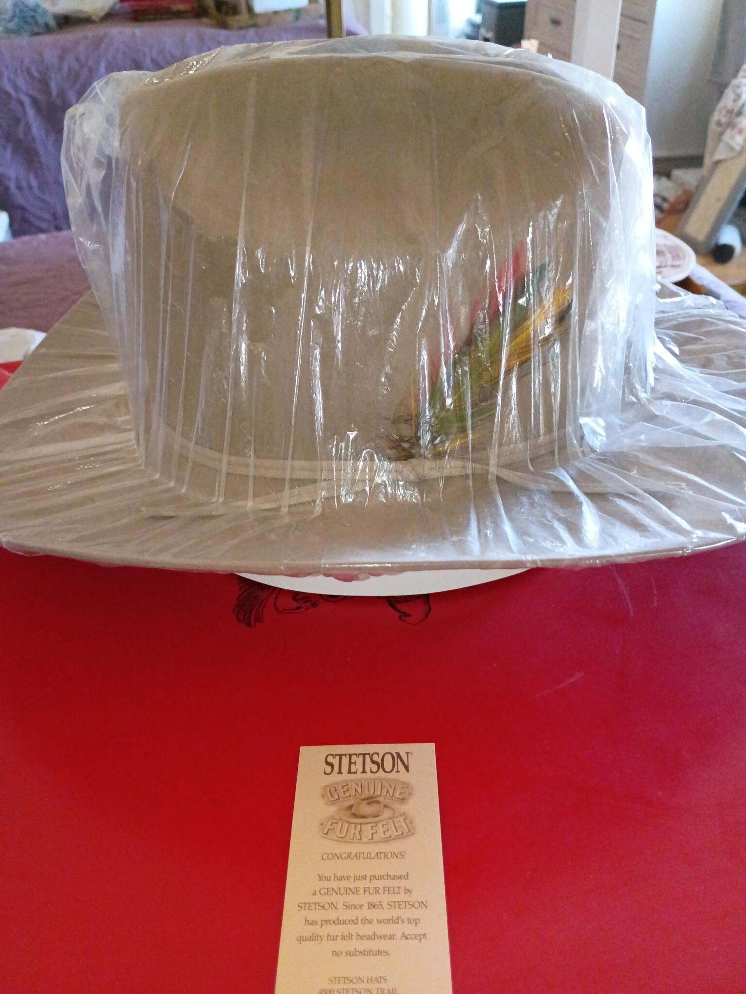 Original vintage Stetson fur hat size 7 good as new still in box s-l400.jpg main image 3