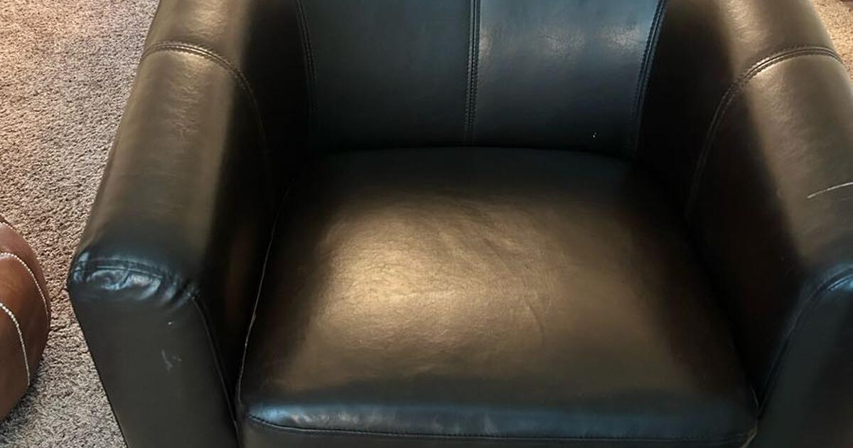 2 brown club chairs from NFM!! for 225 in Kansas City, MO For Sale