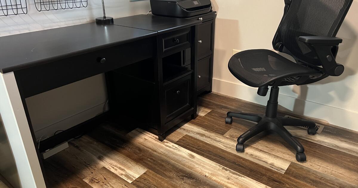 Black Ergonomic Office Chair for 75 in Vonore, TN For Sale & Free