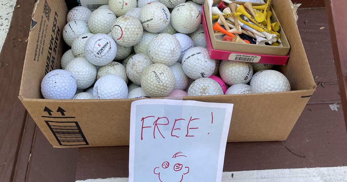 Free Golf Balls and Tees for Free in Pasadena, CA For Sale & Free