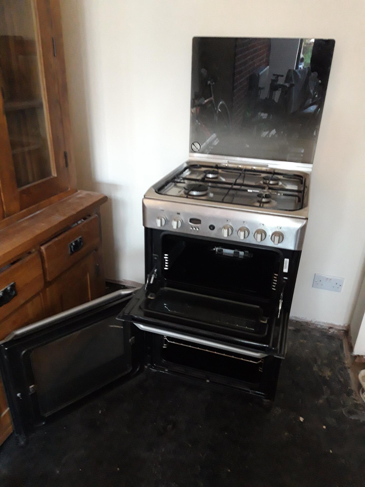 indesit id60g2x gas cooker