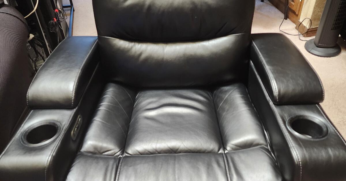 199 Each Black Cinema Recliners for 199 in Amarillo, TX For Sale