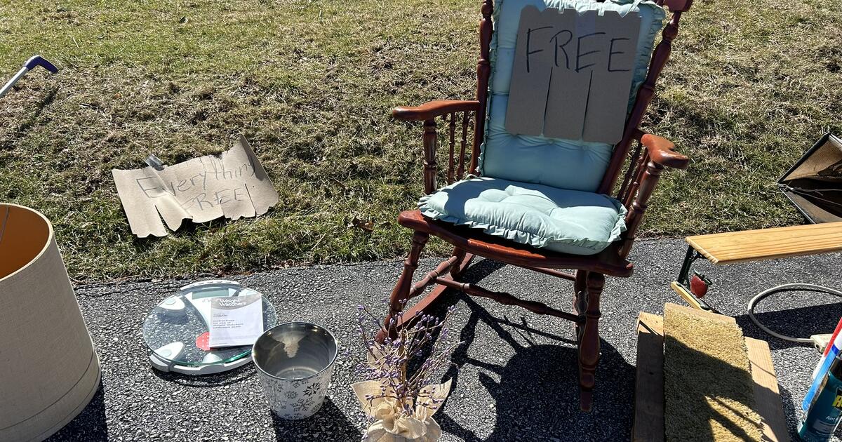 CURB ALERT - Free stuff for Free in West Chester, PA | For Sale & Free ...