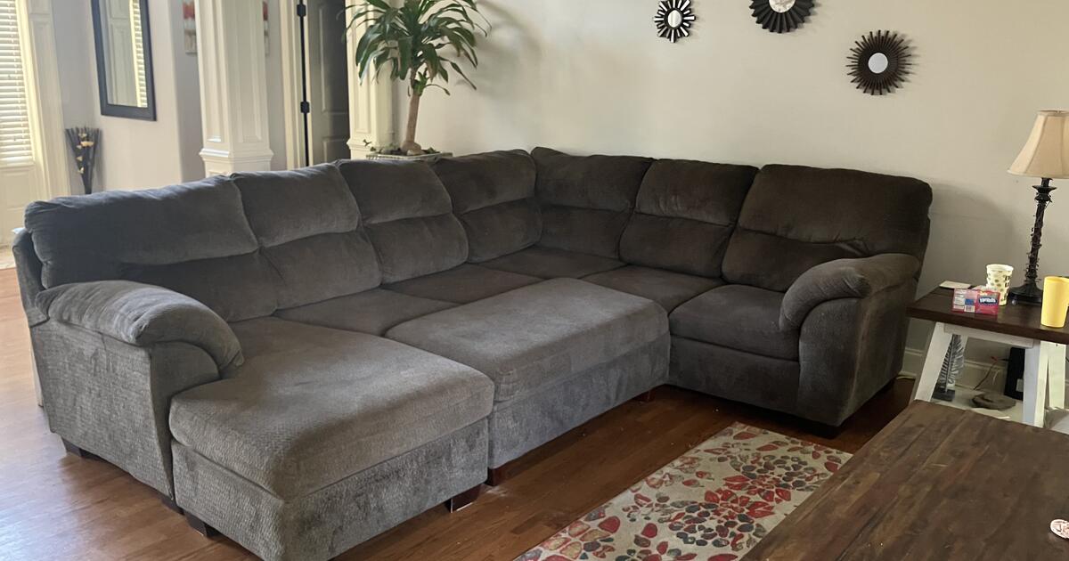 Sofa sectional for 150 in Ooltewah, TN For Sale & Free — Nextdoor