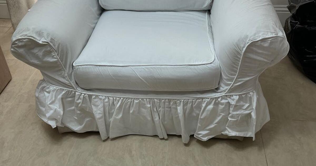 White overstuffed Chair w/Slipcover for Free in Miami, FL For Sale