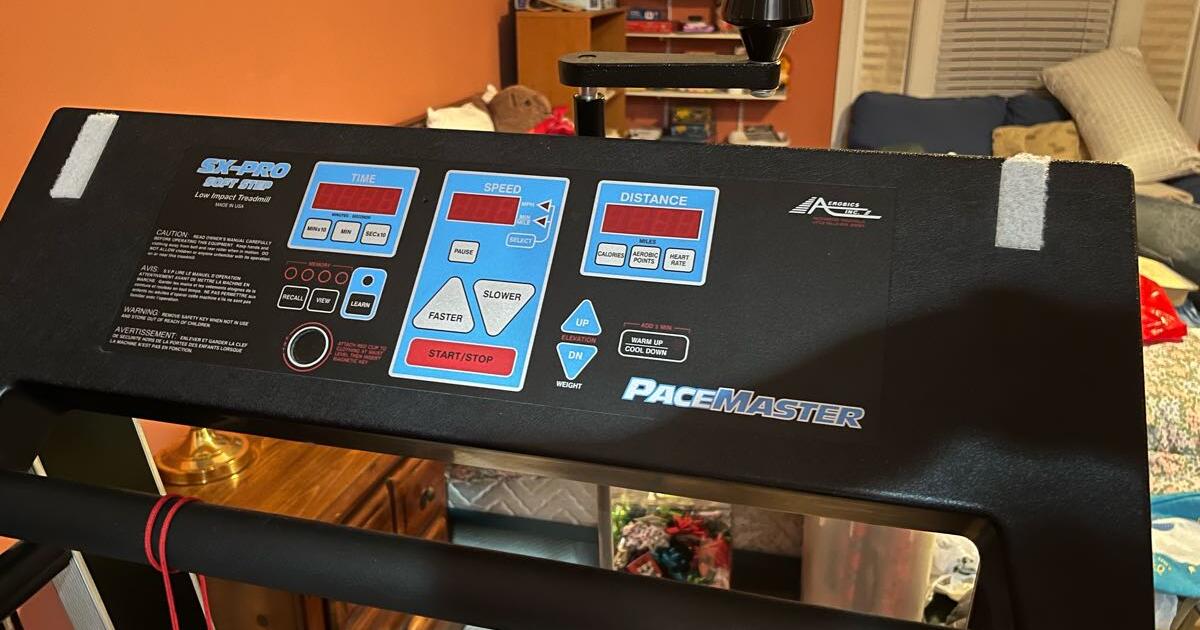 Pace Master Treadmill SxPro for Free in Southport, NC For Sale