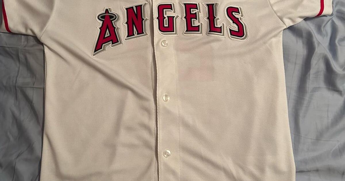 Los Angeles Angels Mike Trout Jersey Youth XL for 75 in Redondo Beach