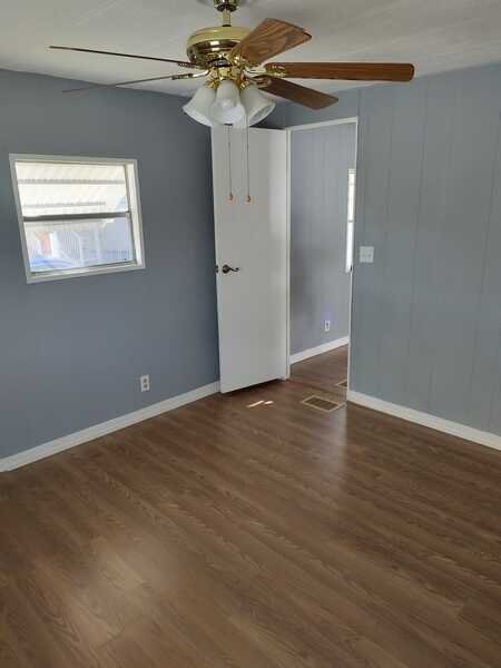 Extra Large Newly Renovated Two Bedroom One Bath Home And 55 Older Park