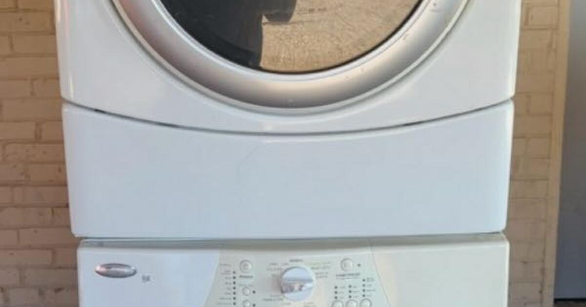 WHIRLPOOL 27” Heavy Duty Stackable Washer & Dryer Set in GREAT