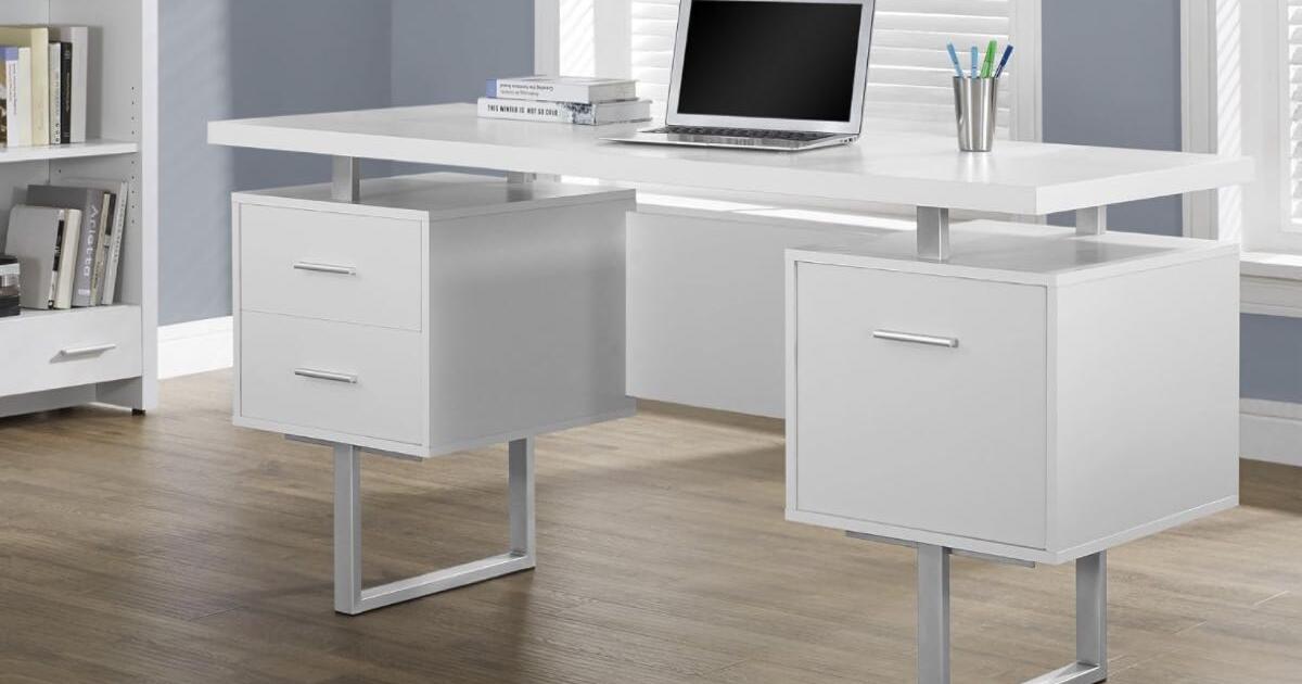 Free desk cannot be disassembled for Free in New Hill, NC For Sale